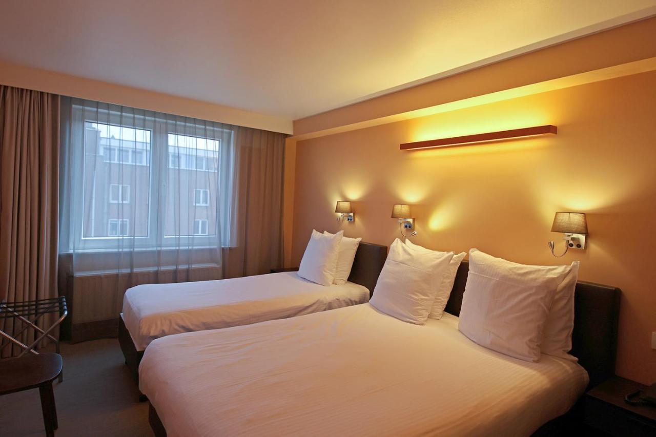 Hotel Uilenspiegel นิวว์ปอร์ท ภายนอก รูปภาพ