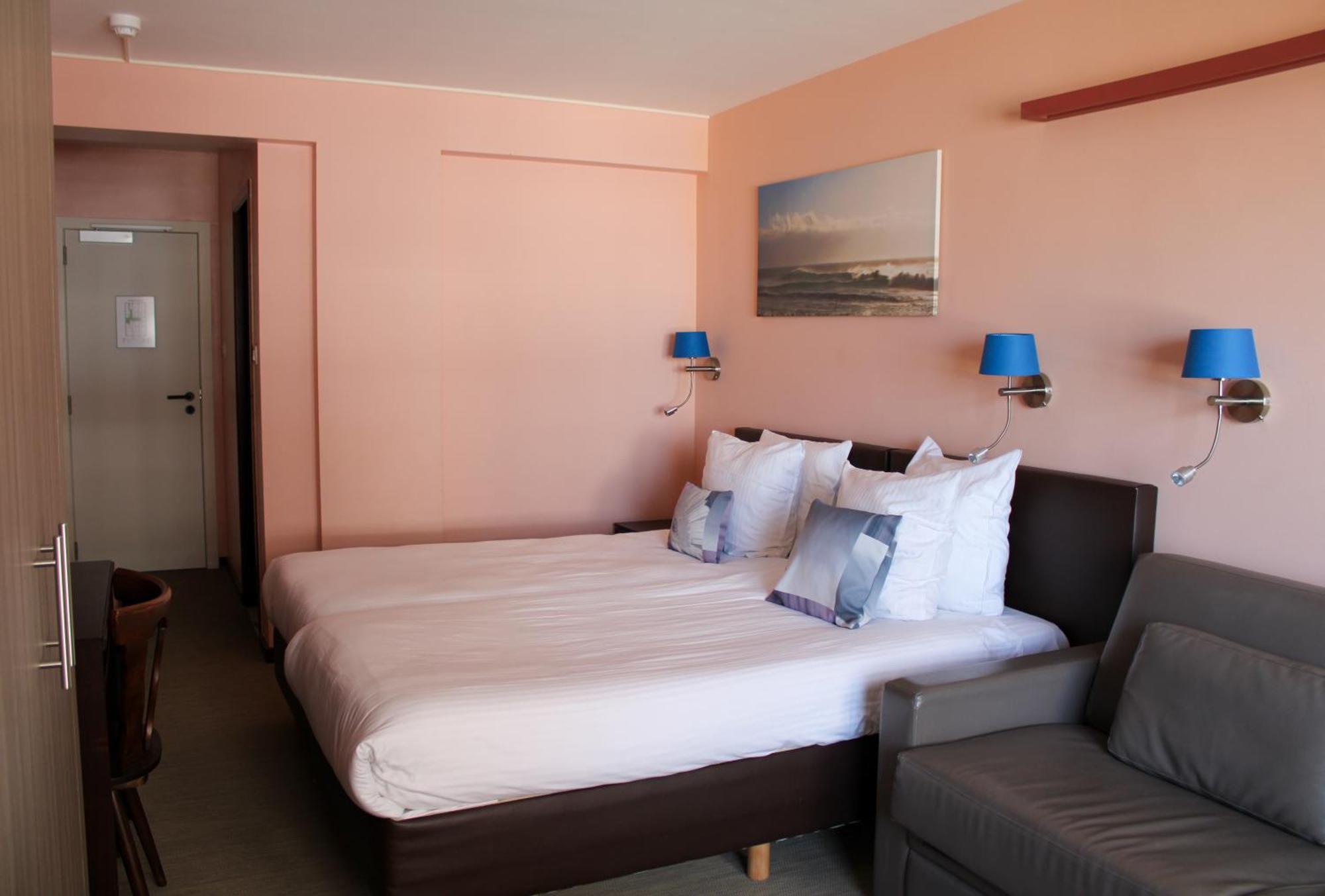 Hotel Uilenspiegel นิวว์ปอร์ท ภายนอก รูปภาพ