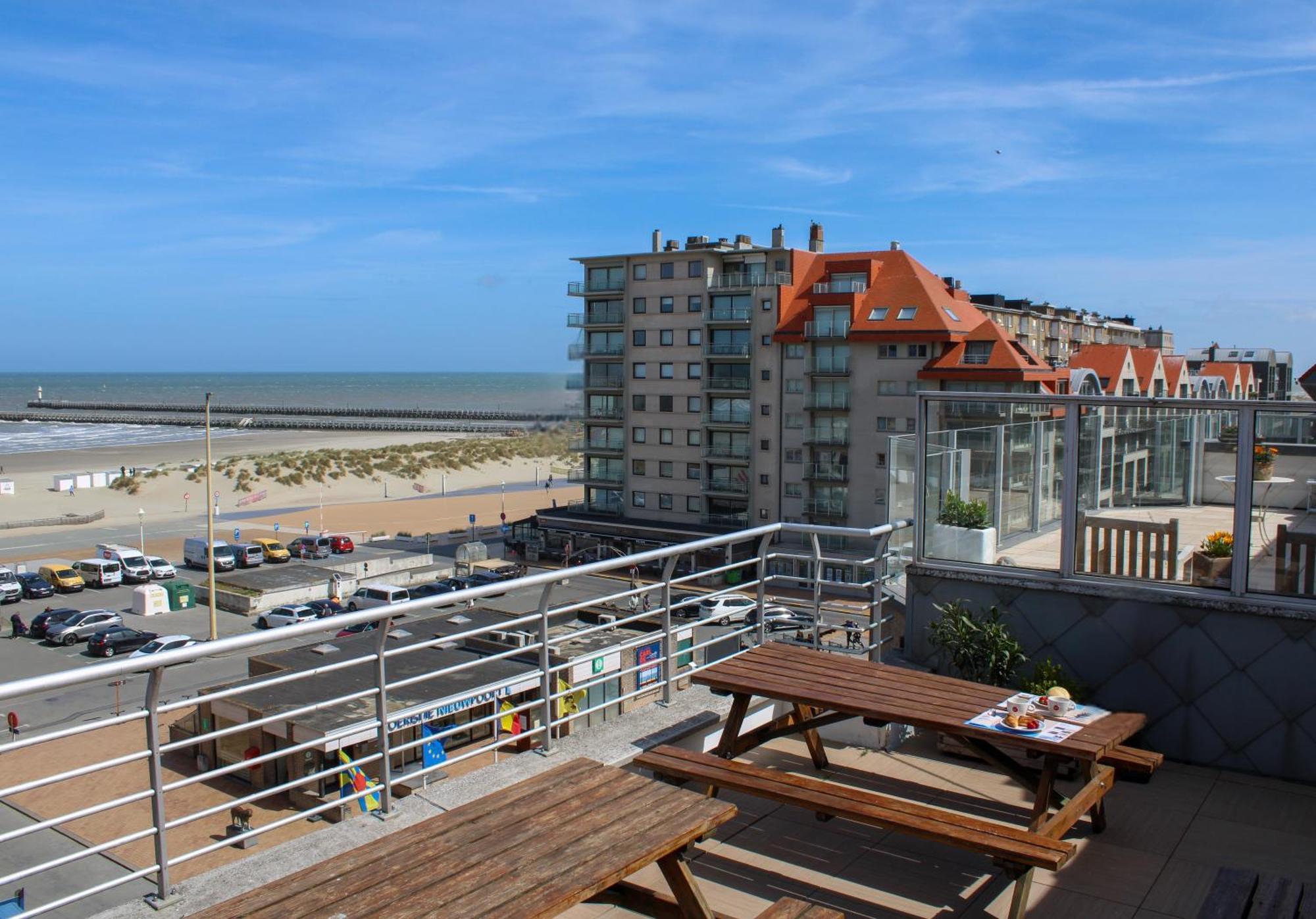 Hotel Uilenspiegel นิวว์ปอร์ท ภายนอก รูปภาพ